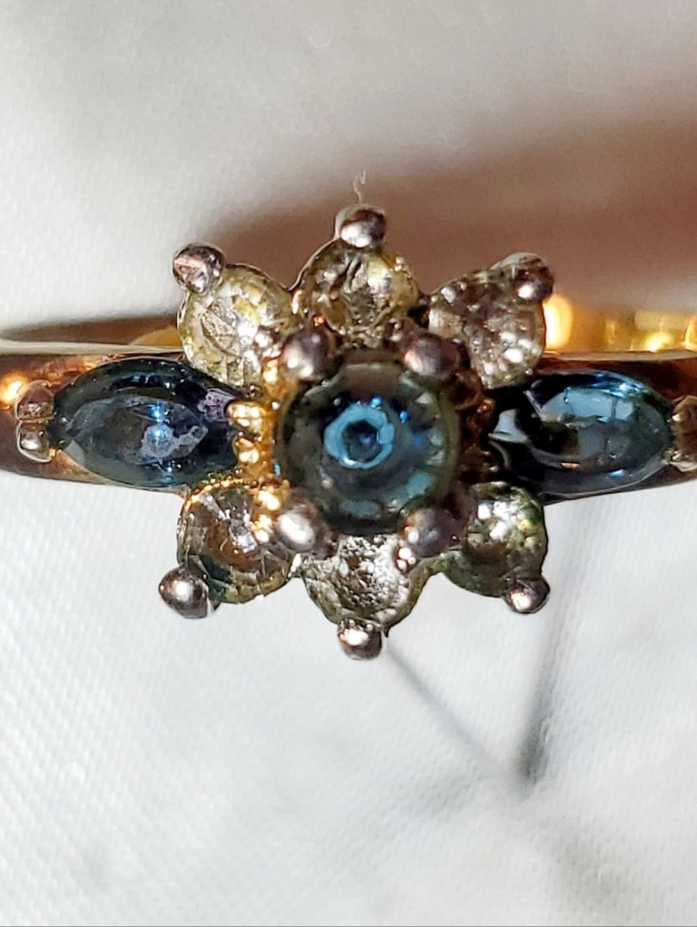 Vintage 14k Electroplated Blue and White Siphire Ring.